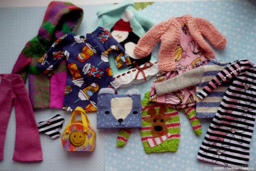 Новогодние подарки — Новый год и Рождество: праздничные фото кукол (фото 3)