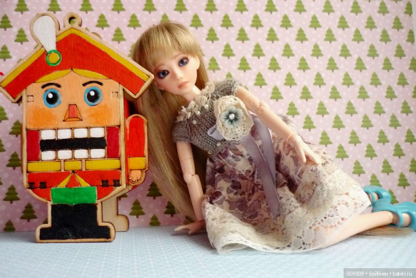 Новогодние подарки — Новый год и Рождество: праздничные фото кукол (фото 8)