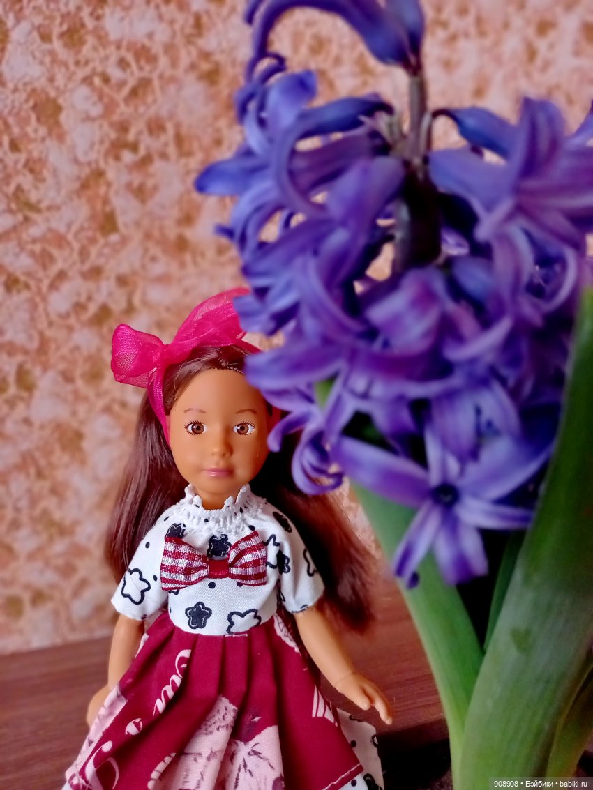 Весеннее настроение — Коллекции игровых кукол (Playline): фото полок (фото 2)