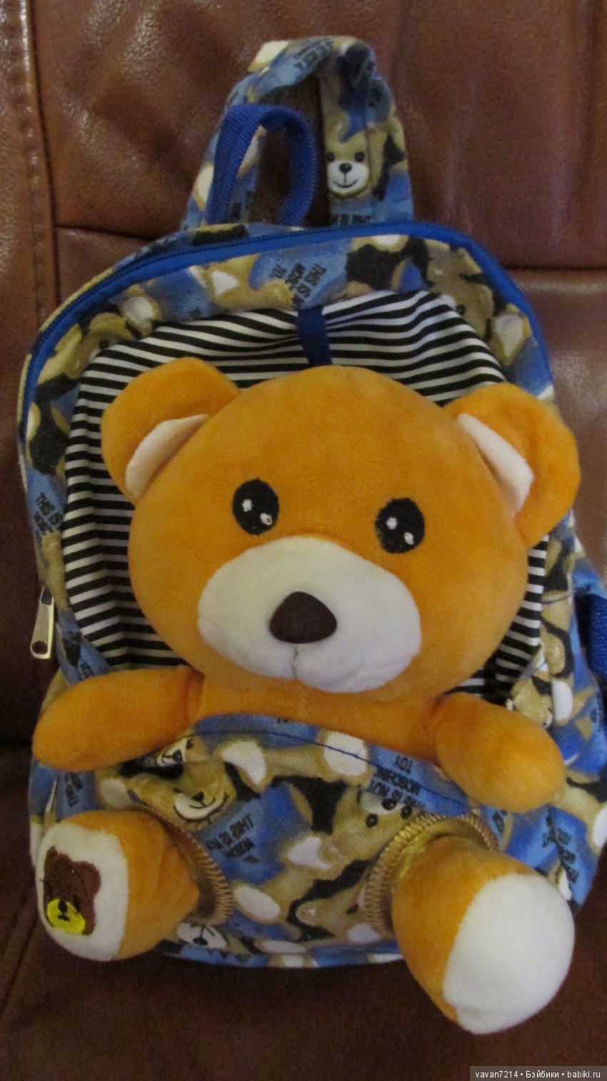 К Маше приехал Мишка в рюкзаке! Из одежды - тоненький шарфик и всё (фото 2)