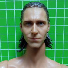 Шарнирная action-фигурка Loki (Локи) НЮД. В комплекте обувь и жестовые кисти. Формат 1/6.