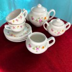 Детский игрушечный чайный сервиз винтаж