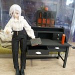 Письменный стол 1:8