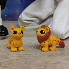 Микрозвери: львы, лев и львица