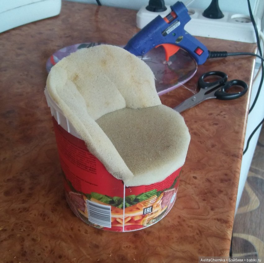 Кресло из майонезного ведерка (фото 6)