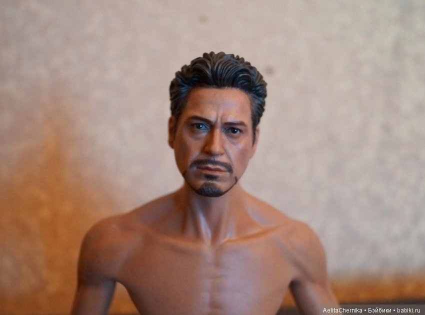 К нам приехал,наш любимый... мистер Роберт дорогооой