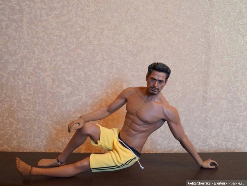 К нам приехал,наш любимый... мистер Роберт дорогооой