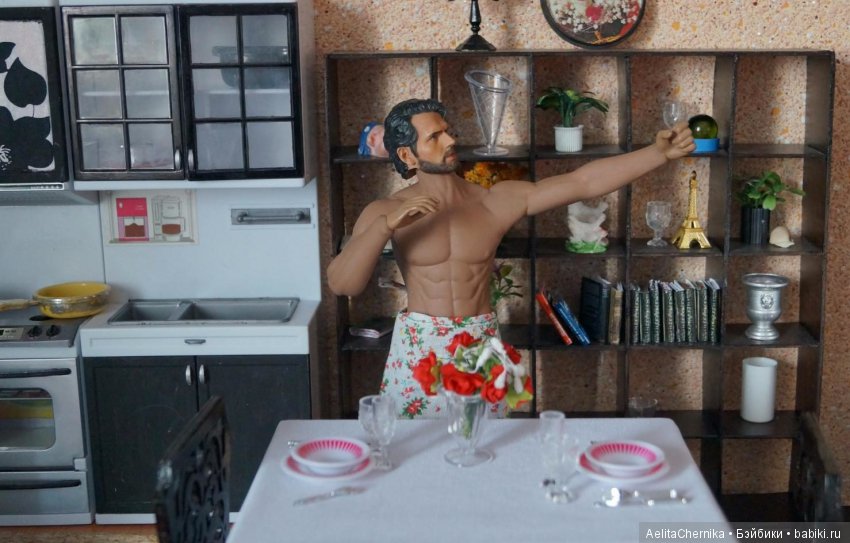 С наступающим, дорогие дамы! Амир. Phicen