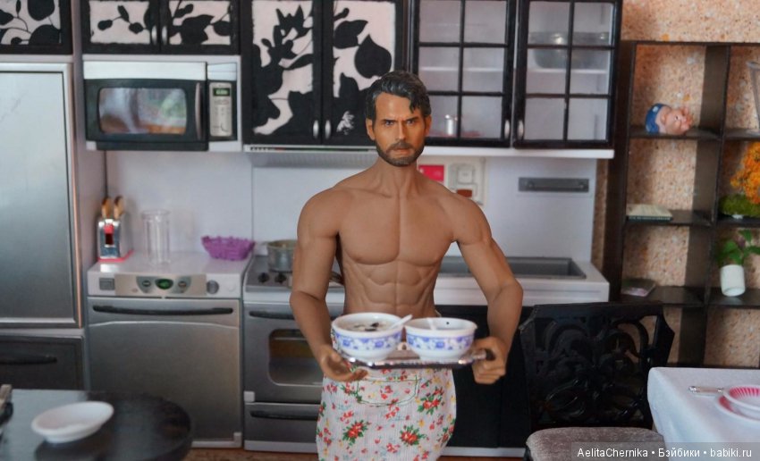 С наступающим, дорогие дамы! Амир. Phicen