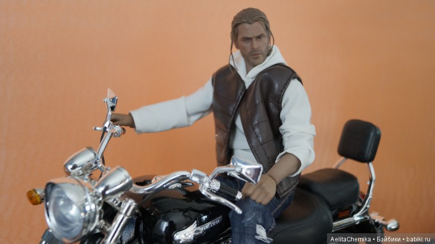 Алекс Торн. Байкер — Куклы Phicen (TBLeague/Фицен): бесшовные тела (фото 3)