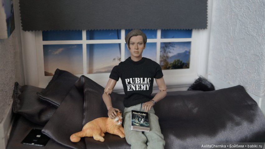 Комната Сэмми — Коллекционные экшн (фото 7)