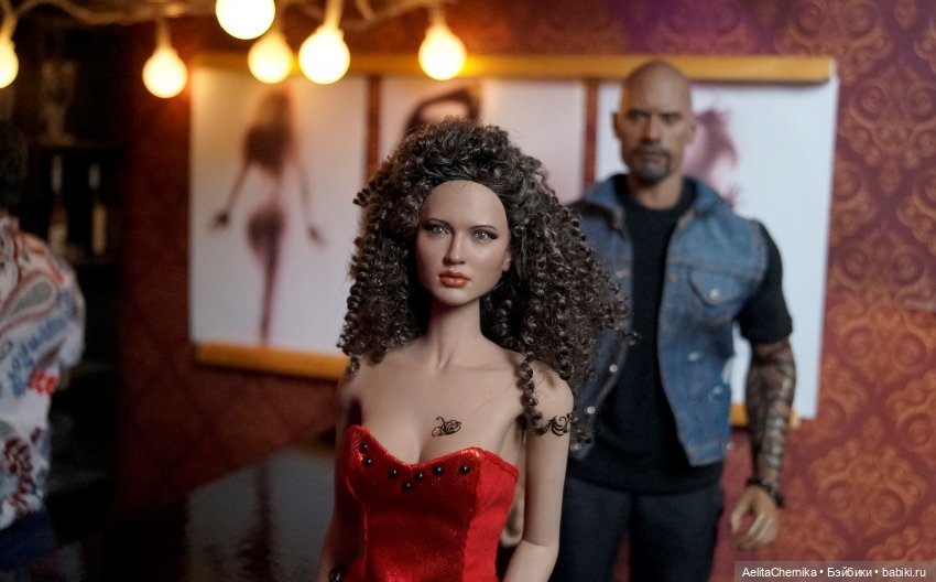 В баре — Куклы Phicen (TBLeague/Фицен): бесшовные тела