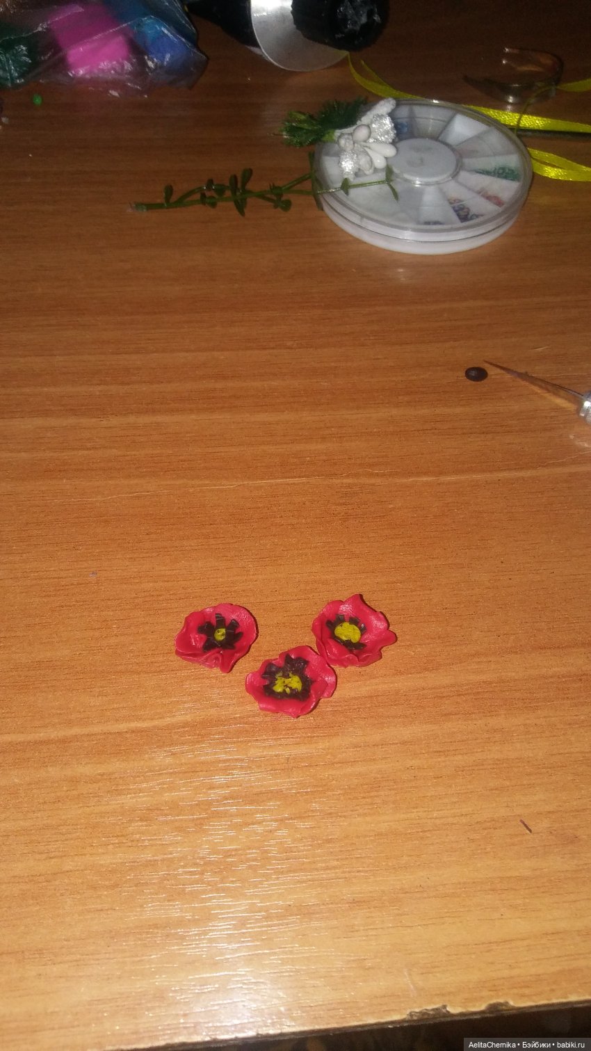 Миссис Бэйбики. МК венок — Как сделать аксессуары для кукол: сумки (фото 9)