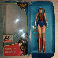 Тело в аутфите Wonder Woman от Mattel.
