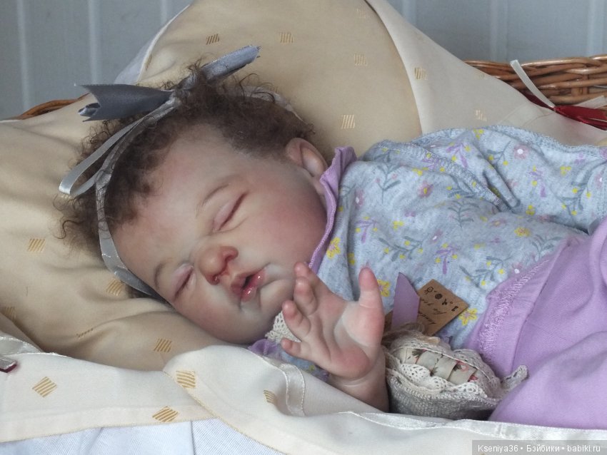 Сладунька из молда Сахар-кудрявая булочка