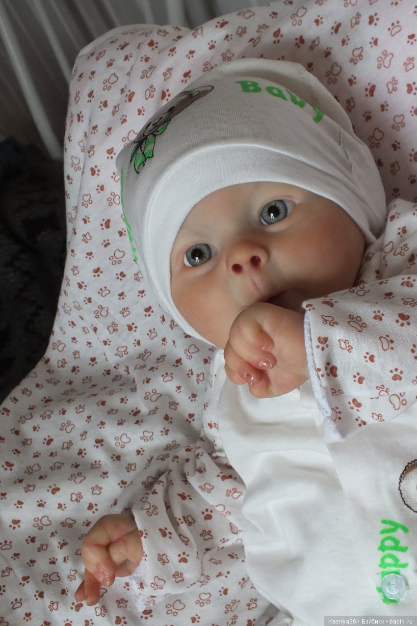 Мы с дочей пищим-до чего же умильная мордаха