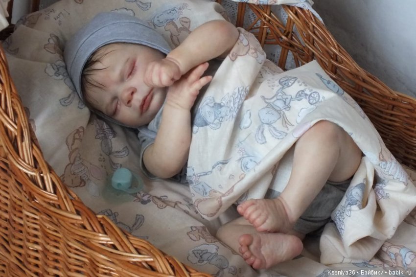 Как же я люблю реаликов! Realborn Charles Asleep