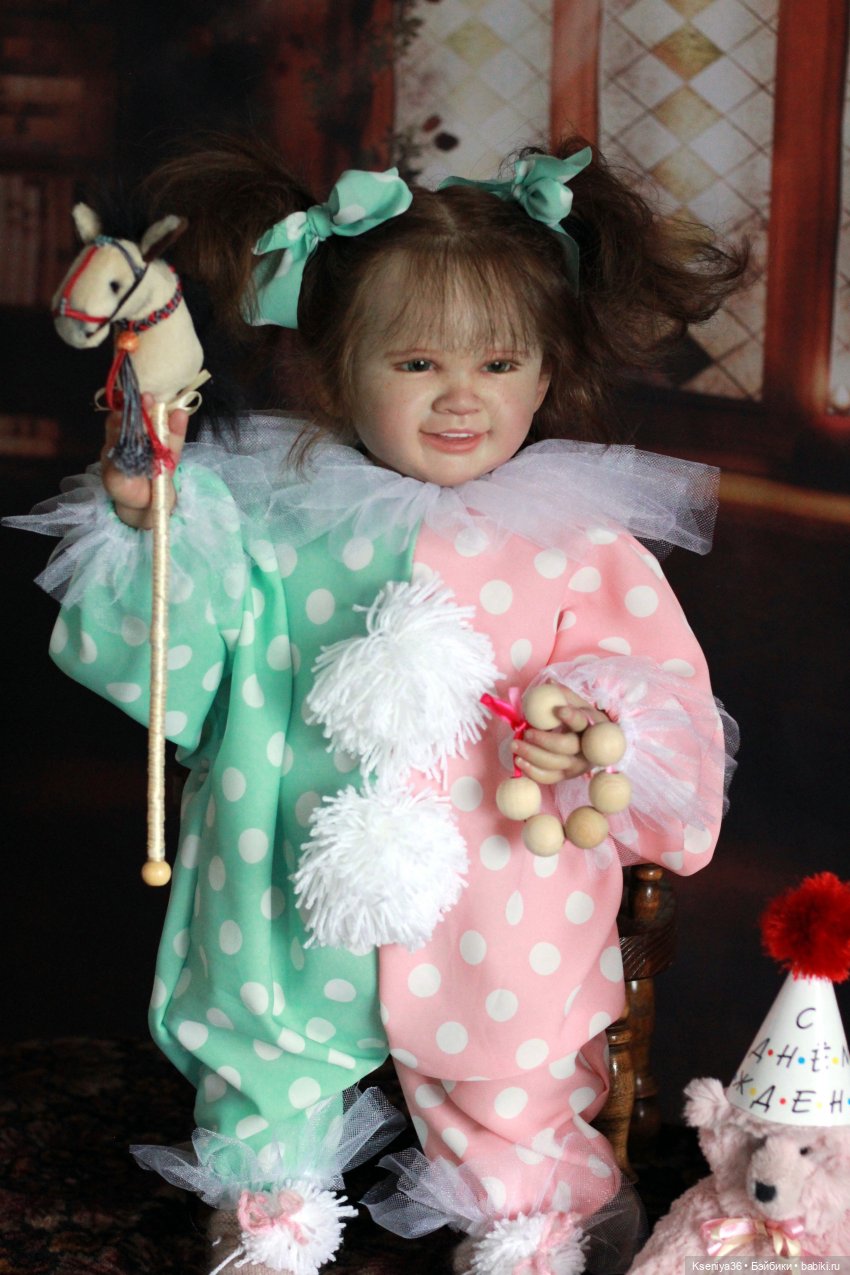 День Рождения мишки. Рената играет (фото 3)