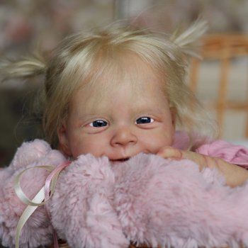 Басенька из молда Себастьян