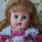 Голубоглазая девочка