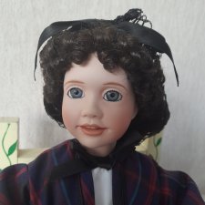 Фарфоровая кукла Эштон Дрейк     -   Джо из серии «Маленькие женщины "