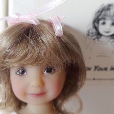 Little Charming Doll (Heartstring Dolls