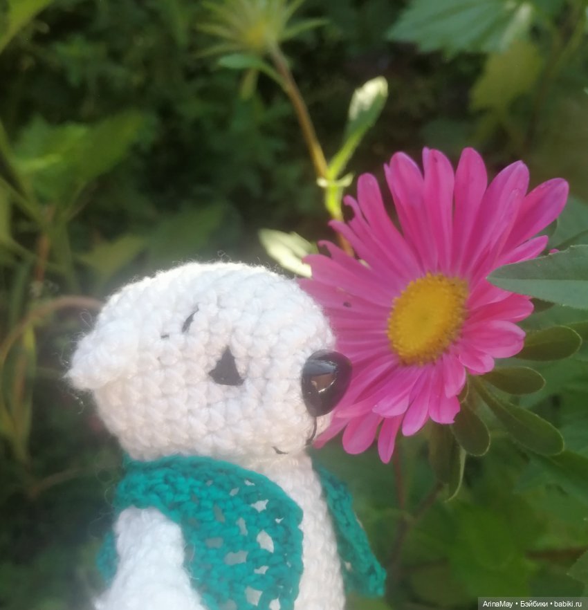 Умка на прогулке — Вязаные игрушки и амигуруми: крючком (фото 3)