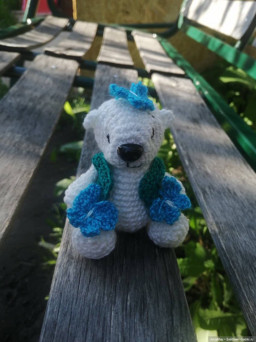 Умка на прогулке — Вязаные игрушки и амигуруми: крючком (фото 9)