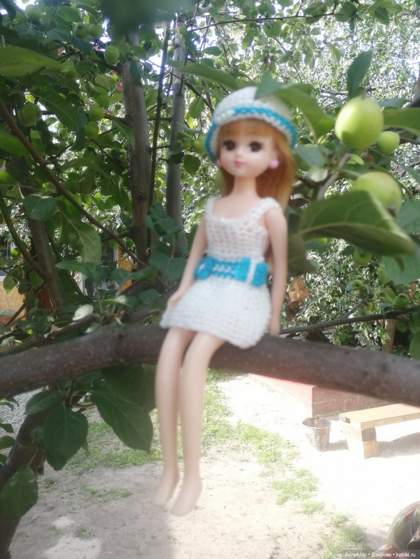 Маленькая леди в саду — Фэшн