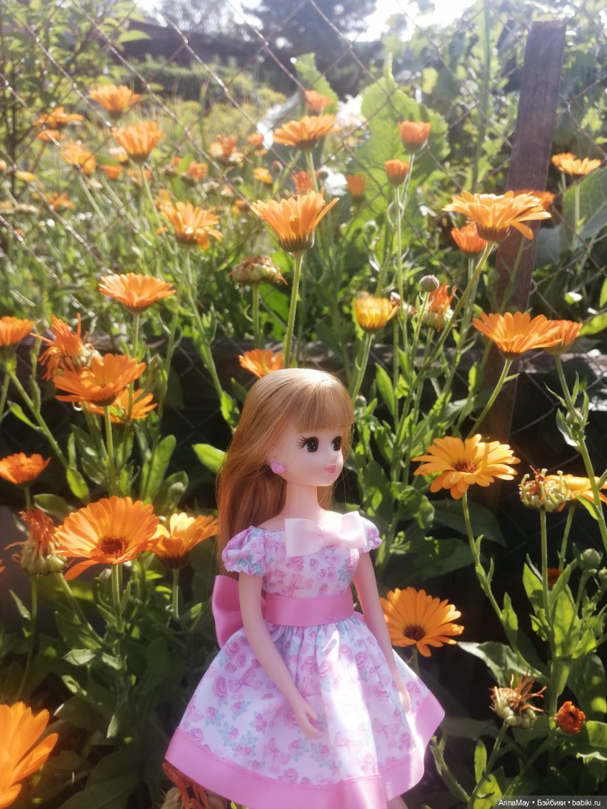 Маленькая леди в саду — Фэшн