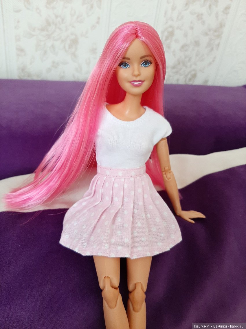 Барби с розовыми волосами. Кукла Барби с розовыми волосами. Барби с длинными розовыми волосами. Барби йога с розовыми волосами. Куклы Барби с розовыми волосами толстая.