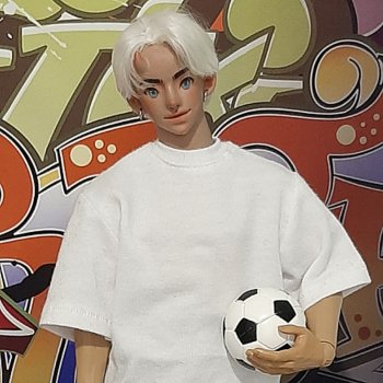 Чертёнок по имени Лео😈