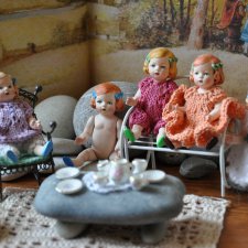 Новые девочки или дружный женский коллектив