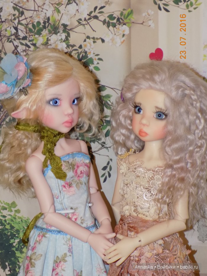 Ларисса и Нисса - мои старшие девочки Kaye Wiggs