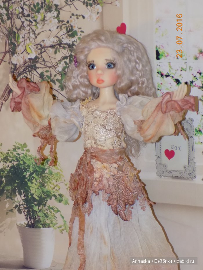 Ларисса и Нисса - мои старшие девочки Kaye Wiggs