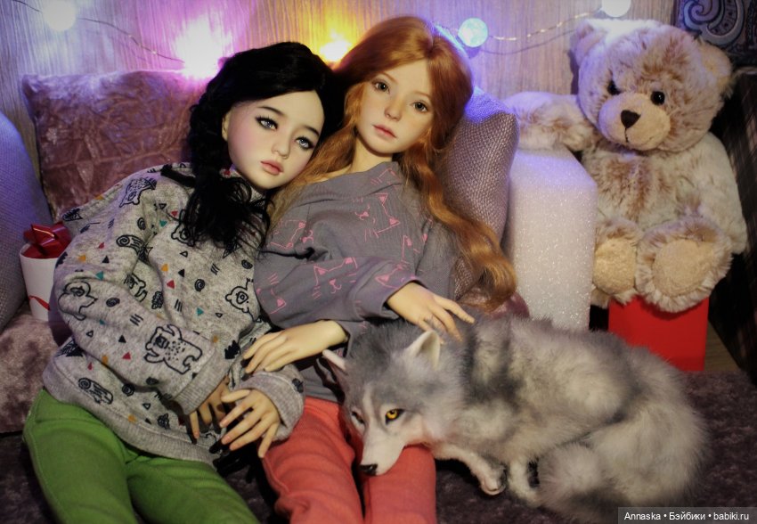 Белла и Мика, девичьи посиделки