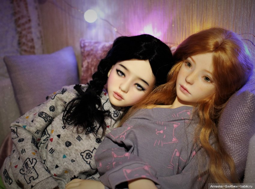 Белла и Мика, девичьи посиделки