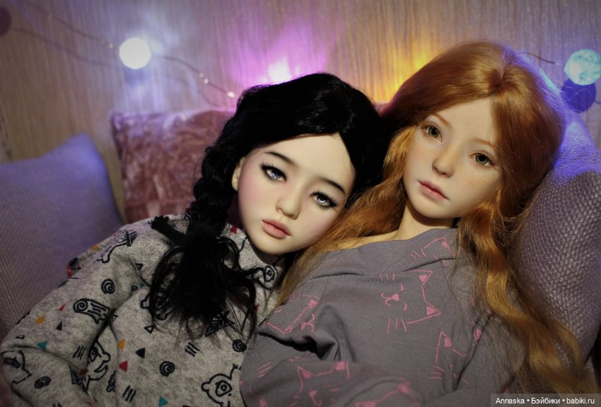 Белла и Мика, девичьи посиделки