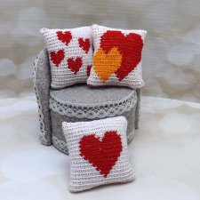 Сделала "сердеШные" подушечки