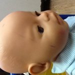 Чем можно оттереть  следы шариковой ручки с куклы?