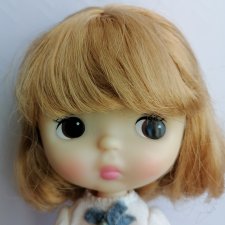 Китайская виниловая кукла Эгги Кошечка