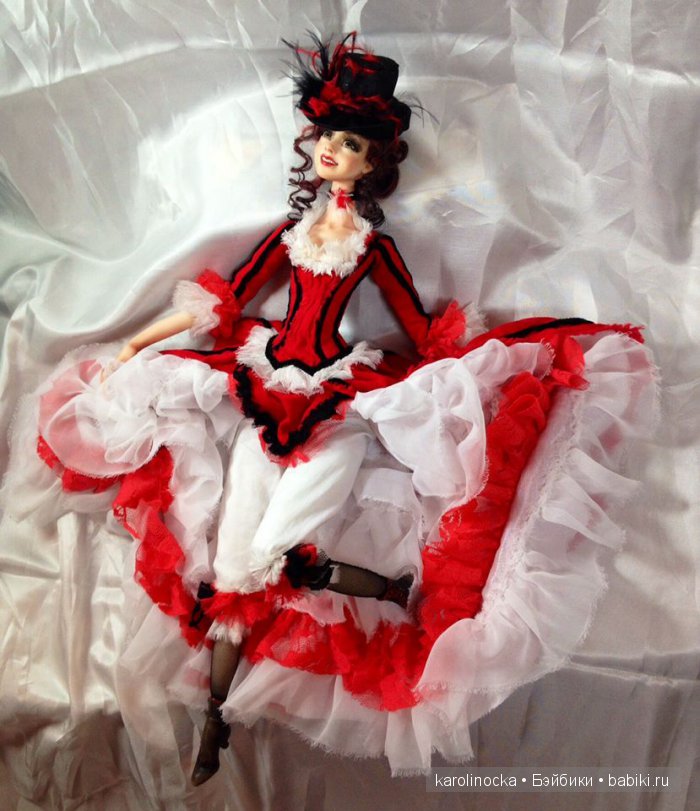 Восхищаюсь эмоциональными куклами Оксаны Славниковой