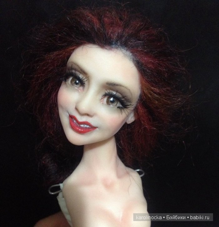 Восхищаюсь эмоциональными куклами Оксаны Славниковой