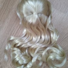 Парик куклы Ruby Red ( Руби Ред) Сэнди