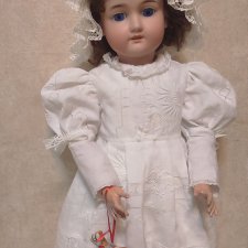 Недавние работы-платья из винтажных вышитых салфеток