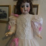 Нарядное платье для антикварных кукол и реплик ростом 55-60см.