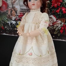 Батистовое платье для антикварных кукол и реплик  на рост 45см(+-2см)