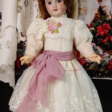 Нарядное платье для антикварных кукол и реплик 55-60см роста