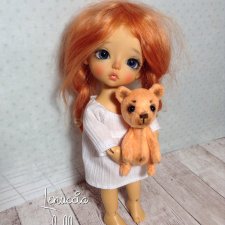 Рыжий яркий Апельсин