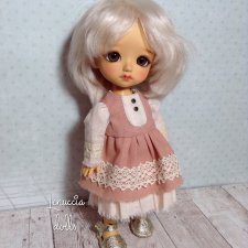 Бежевый персик